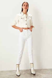 Trendyol White High Waist Mom Jeans TWOSS19LR0246