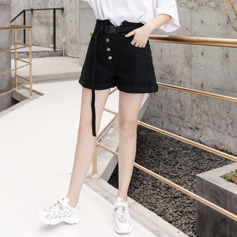 Black Jeans Shorts  Nv Xia New Style 2019  Chaozhou version is super high waist and slim  A-shaped hot pants for loose outfits